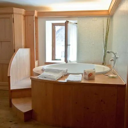 Valbruna Inn Bed & Breakfast Szálloda Valbruna