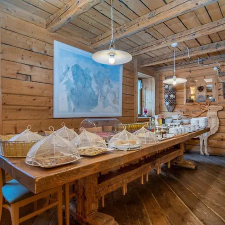 Valbruna Inn Bed & Breakfast Hotel