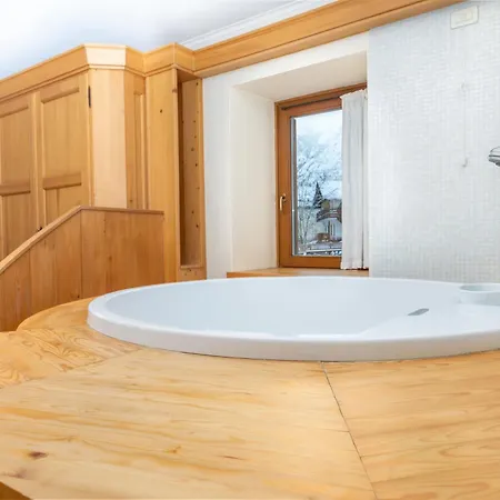 Valbruna Inn Bed & Breakfast Hotel 3*