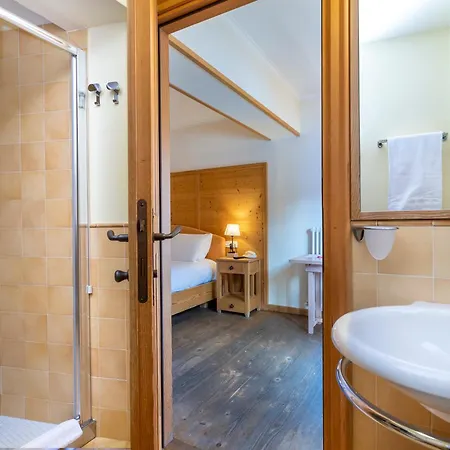 Valbruna Inn Bed & Breakfast Hotel 3*