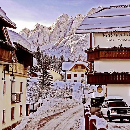 Hotel Valbruna Inn Bed & Breakfast 3*